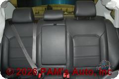 Vehicle photo 13