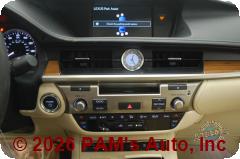 Vehicle photo 11