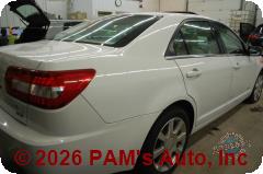 Vehicle photo 4