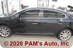 Vehicle photo 6