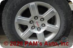 Vehicle photo 7