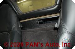 Vehicle photo 13