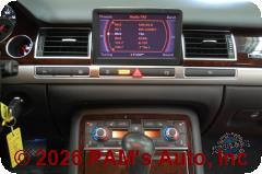 Vehicle photo 10