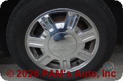 Vehicle photo 7