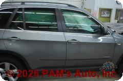 Vehicle photo 3
