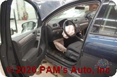 Vehicle photo 8