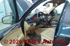 Vehicle photo 8