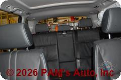 Vehicle photo 9