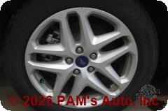 Vehicle photo 7