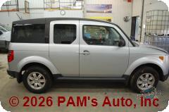 Vehicle photo 3