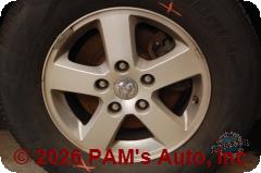 Vehicle photo 7