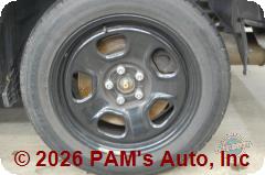 Vehicle photo 7