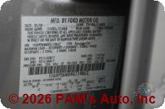 Vehicle photo 12