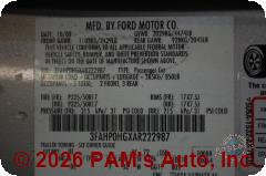 Vehicle photo 13