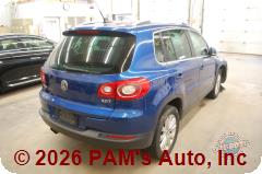 Vehicle photo 4