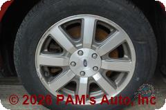 Vehicle photo 7