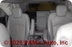 Vehicle photo 13