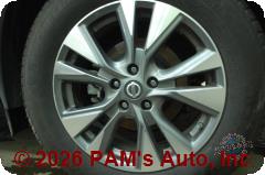 Vehicle photo 7