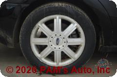Vehicle photo 7