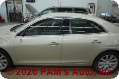 Vehicle photo 6