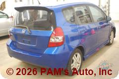 Vehicle photo 4