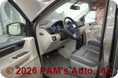 Vehicle photo 8