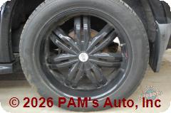 Vehicle photo 7