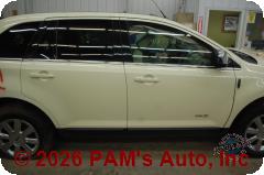 Vehicle photo 3