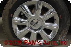 Vehicle photo 7