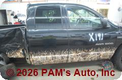 Vehicle photo 3