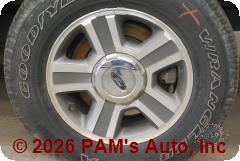 Vehicle photo 7