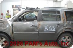Vehicle photo 6