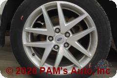 Vehicle photo 7