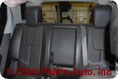 Vehicle photo 13