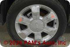 Vehicle photo 7