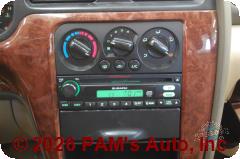 Vehicle photo 11