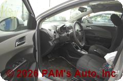Vehicle photo 8