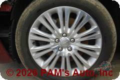 Vehicle photo 7