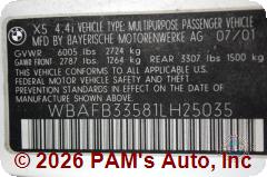 Vehicle photo 13