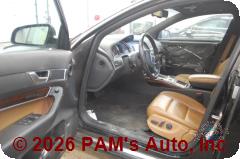 Vehicle photo 8