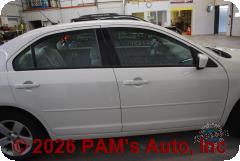 Vehicle photo 3