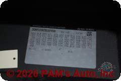 Vehicle photo 12