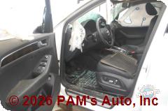 Vehicle photo 8