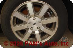 Vehicle photo 7