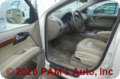 Vehicle photo 8