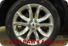 Vehicle photo 7