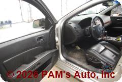 Vehicle photo 8