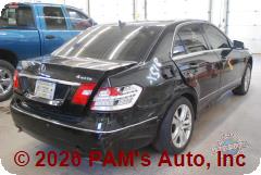Vehicle photo 4