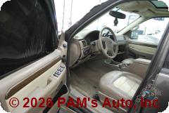 Vehicle photo 8