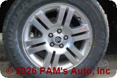 Vehicle photo 7